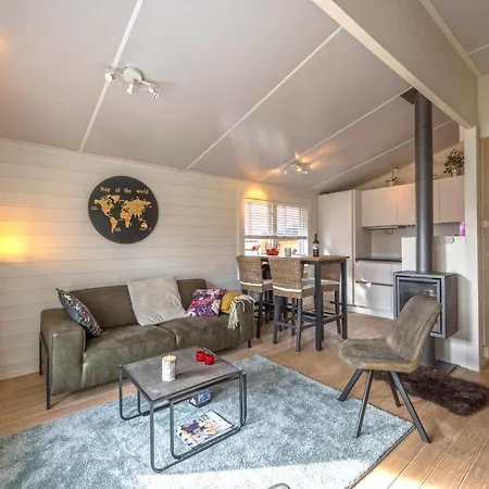 Vrijstaande Woning Met Prive Tuin In Duingebied Holiday home *